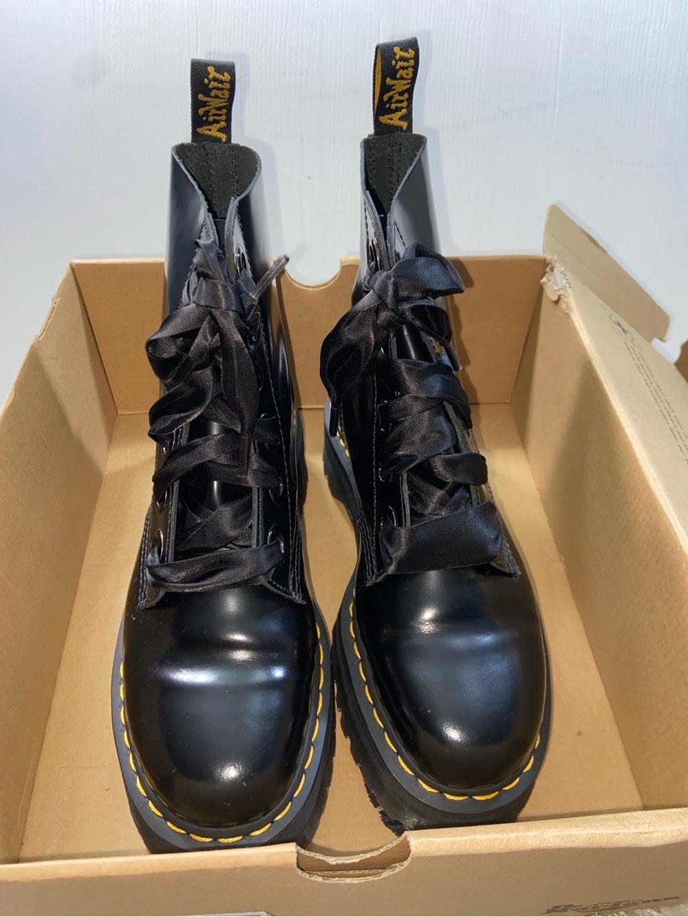 Dr. Martens Molly Black Buttero Platform Boots Ribbon Lace US 9 EU 41